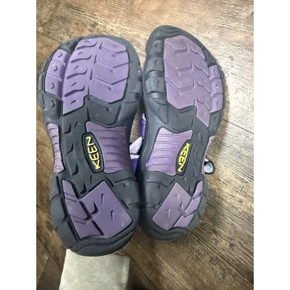 EUC Keen Newport H2 Youth 5 Waterproof Women 7 Water Beach Outdoor Sandals